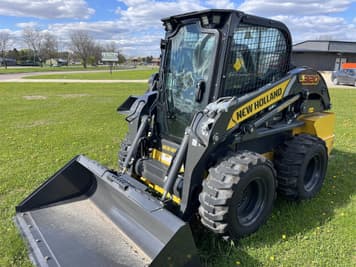 Main image New Holland L320