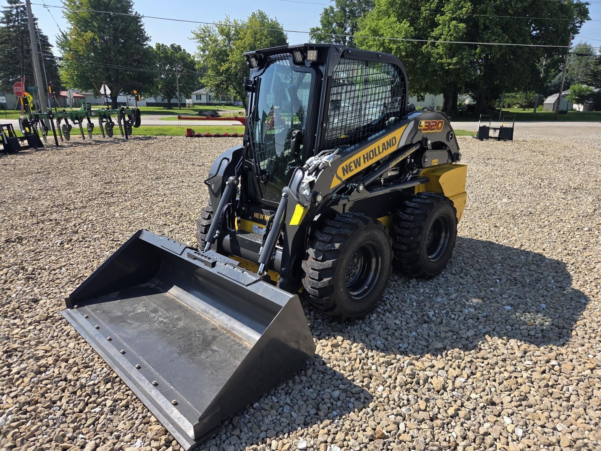 2026 New Holland L320 Equipment Image0