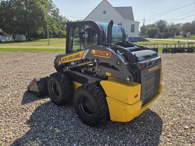 Image of New Holland L320 equipment image 2