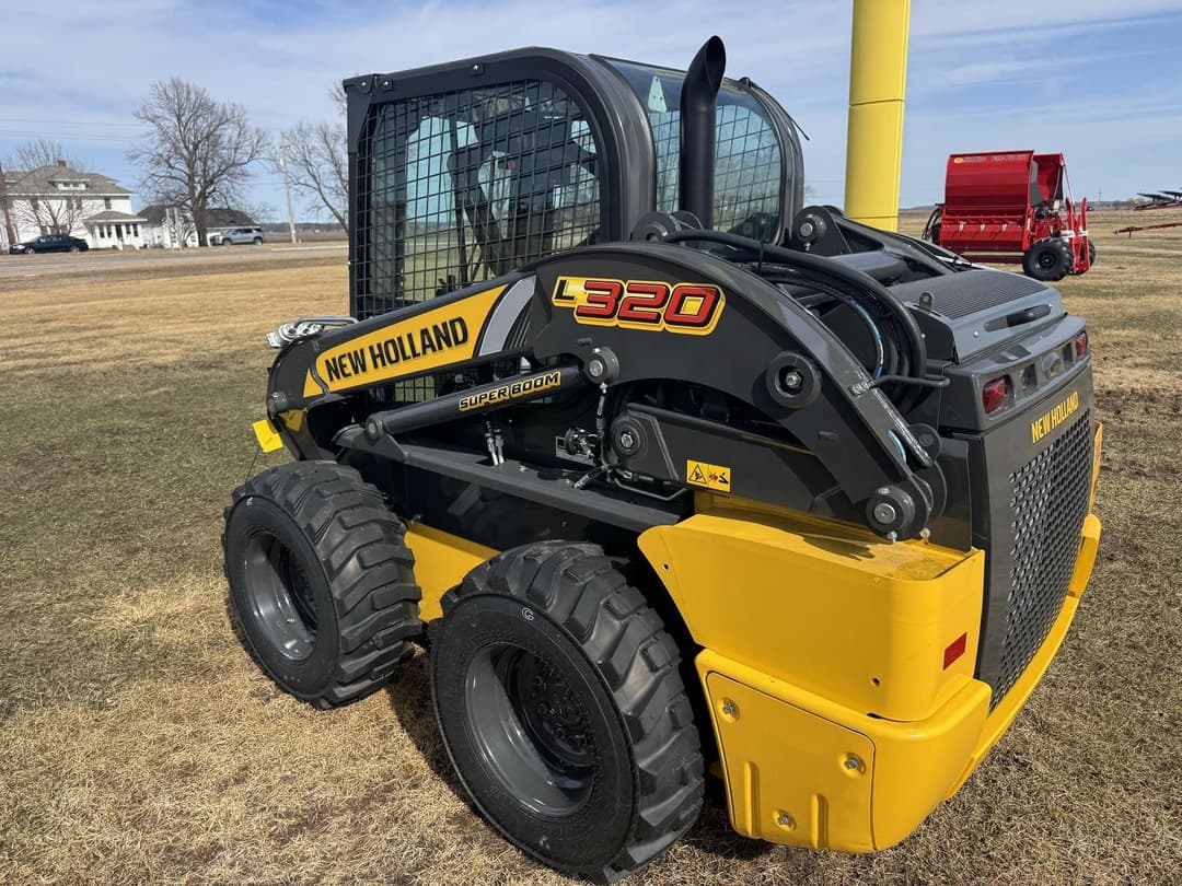 Image of New Holland L320 Image 1