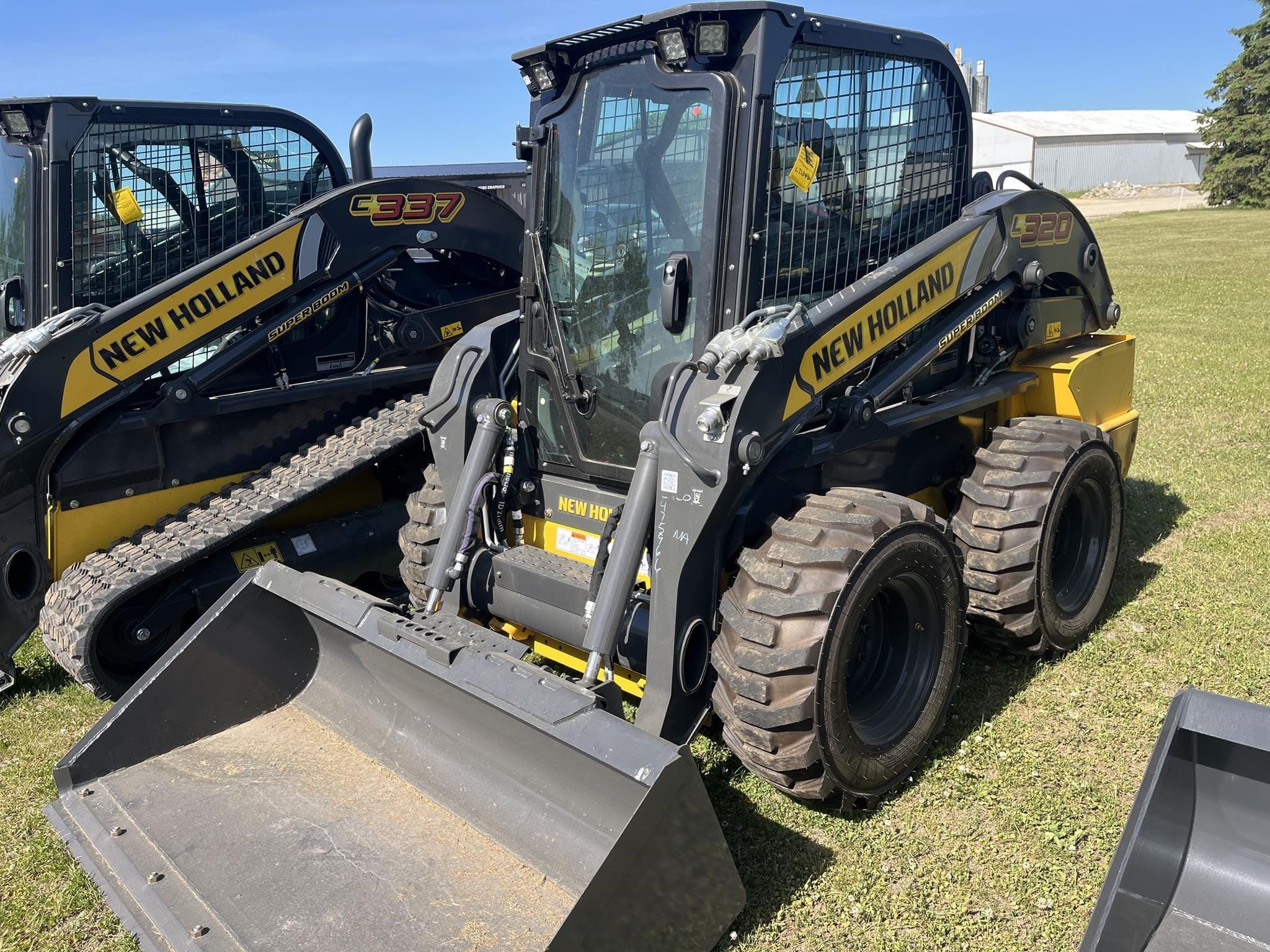 2026 New Holland L320 Equipment Image0