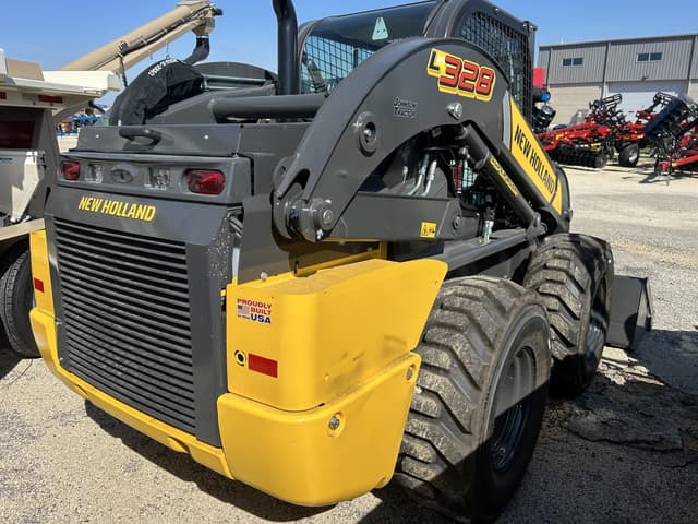 Image of New Holland L328 equipment image 2