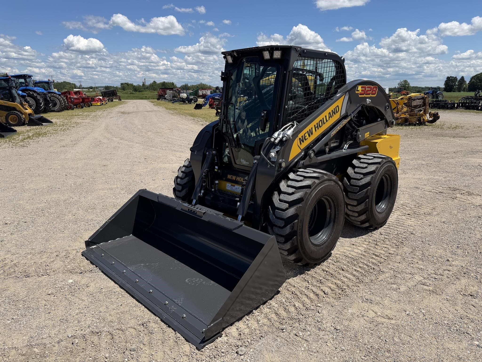 2026 New Holland L328 Image