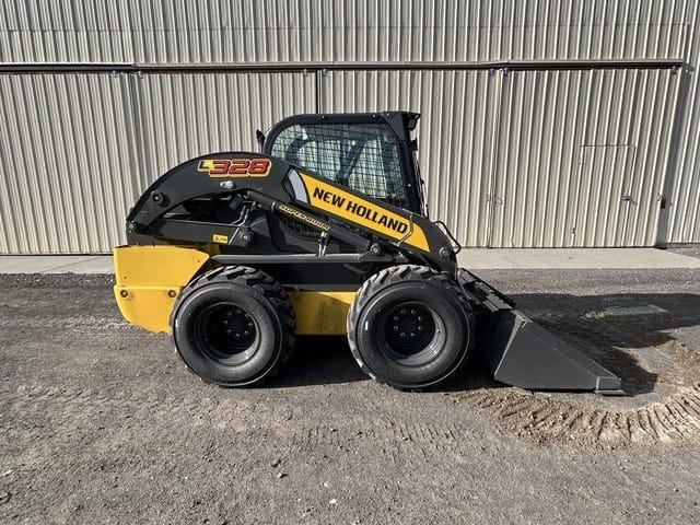 New Holland L328 Equipment Image0