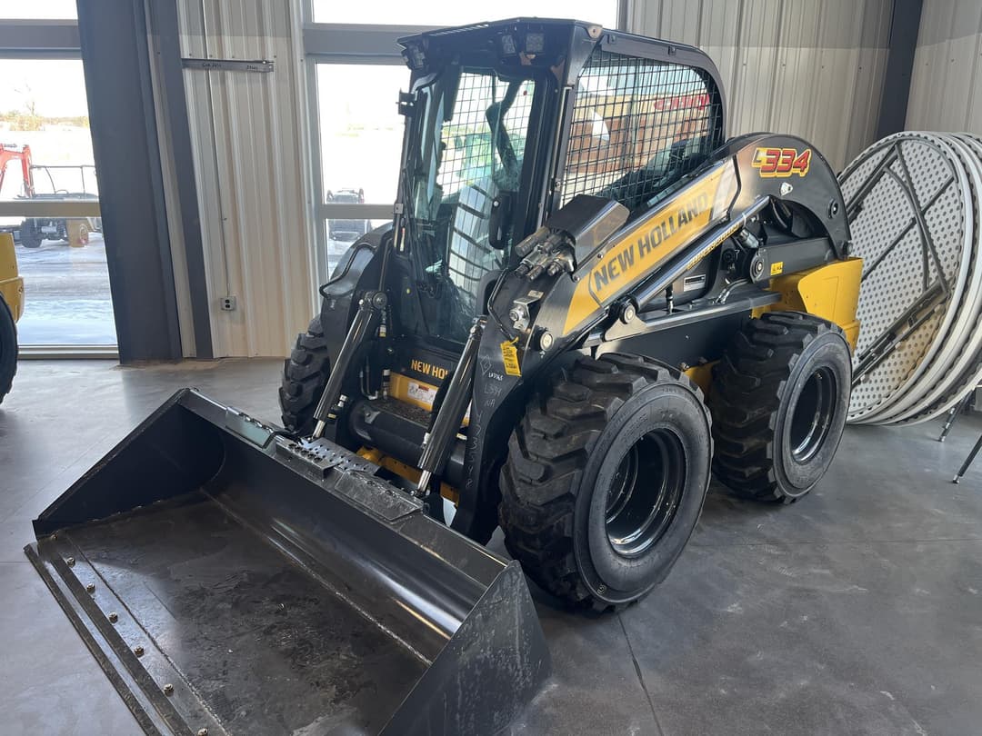 Image of New Holland L334 Image 0