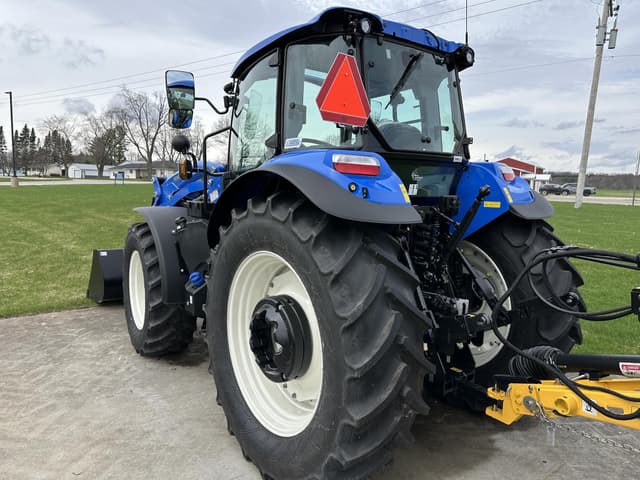 Image of New Holland PowerStar 120 equipment image 2