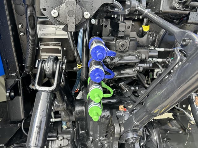 Image of New Holland PowerStar 120 equipment image 4