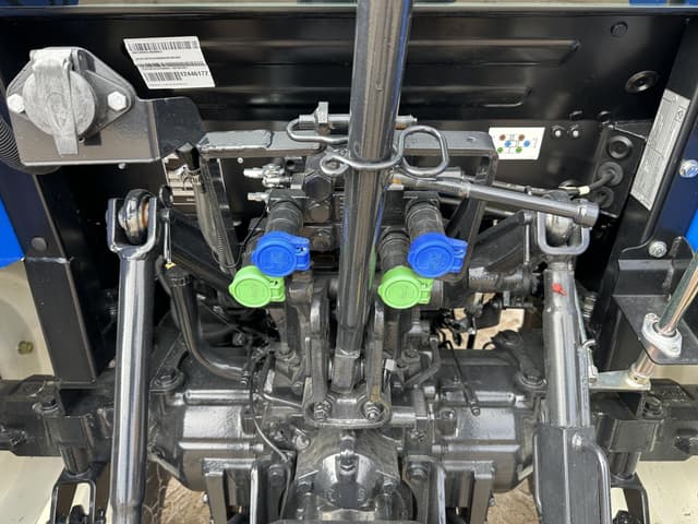 Image of New Holland PowerStar 75 equipment image 4