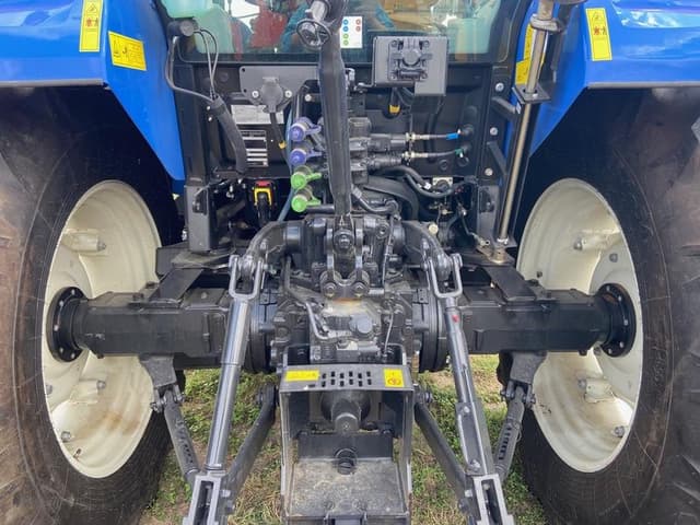 Image of New Holland PowerStar 100 equipment image 3