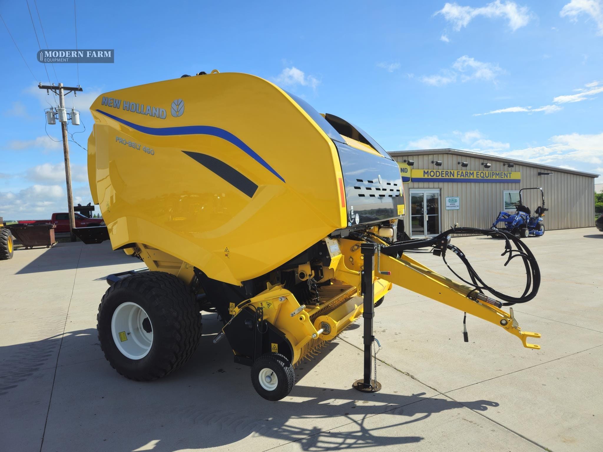 2026 New Holland Pro-Belt 460 Equipment Image0