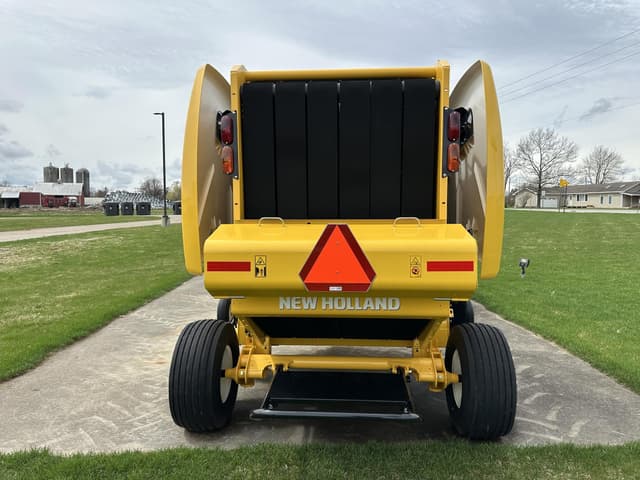 Image of New Holland RB451 Hay Special equipment image 3
