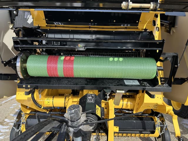 Image of New Holland RB451 Hay Special equipment image 4