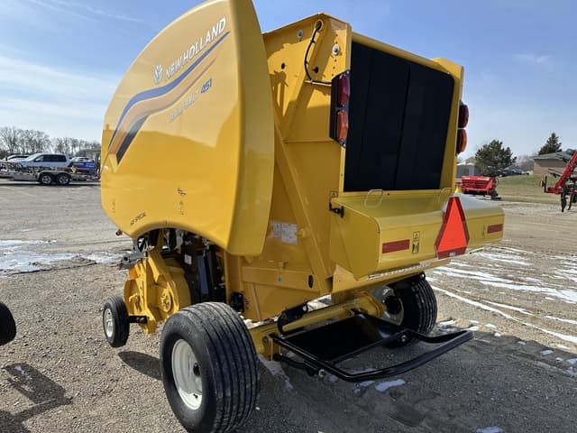 Image of New Holland RB451 Hay Special equipment image 2