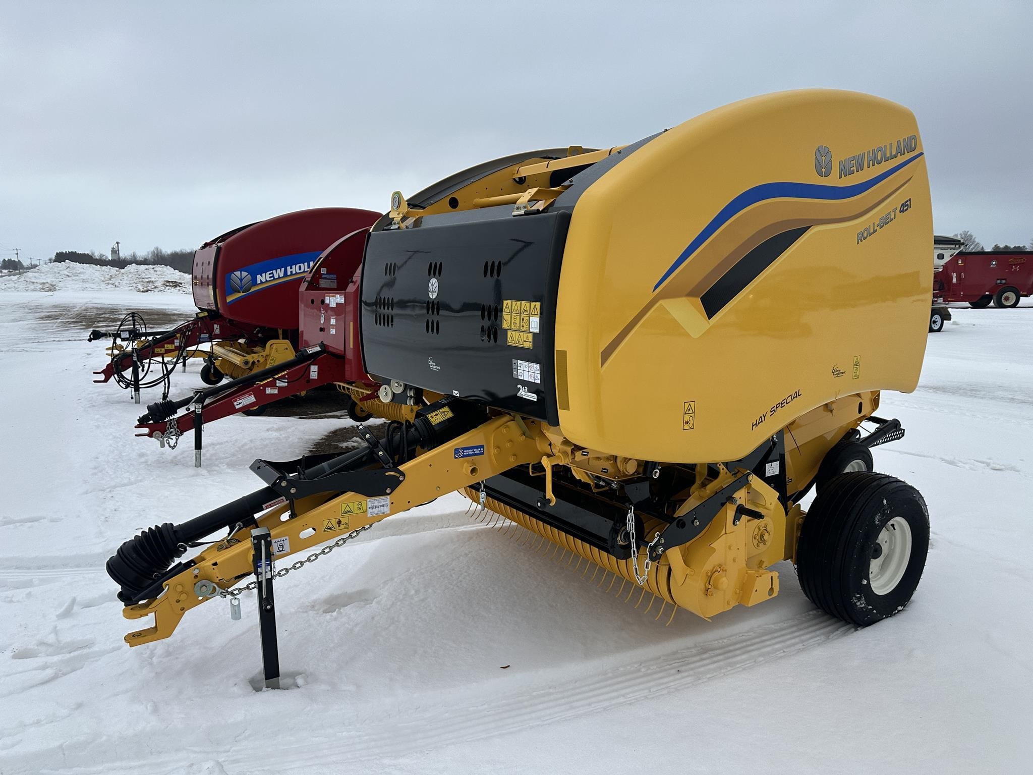 2026 New Holland RB451 Hay Special Equipment Image0