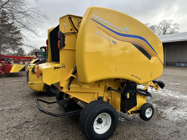 Image of New Holland RB451 Hay Special equipment image 4