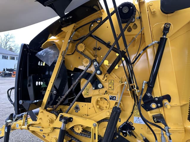 Image of New Holland RB451 Hay Special equipment image 2