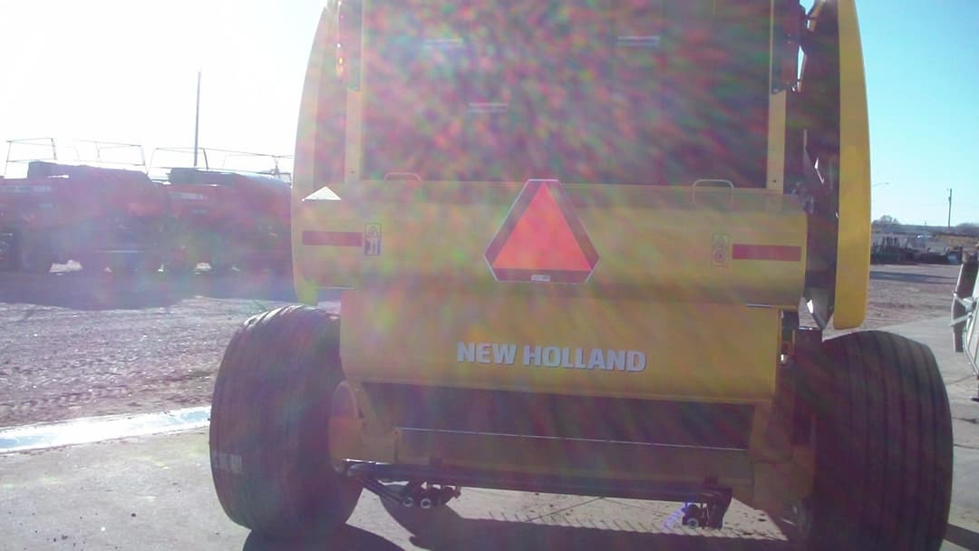 Image of New Holland RB561 Specialty Crop Image 1