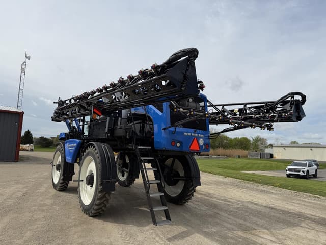 Image of New Holland SP310F equipment image 2