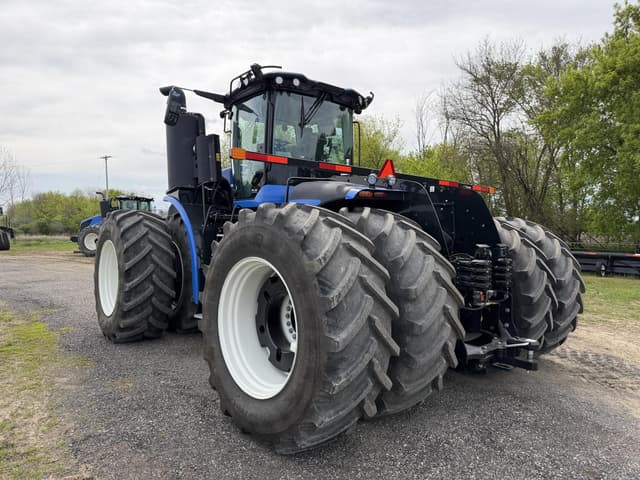 Image of New Holland T9.700 equipment image 2
