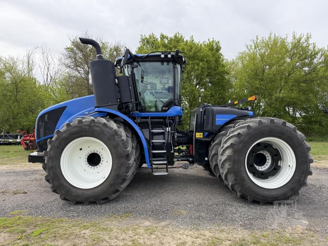 Image of New Holland T9.700 equipment image 1