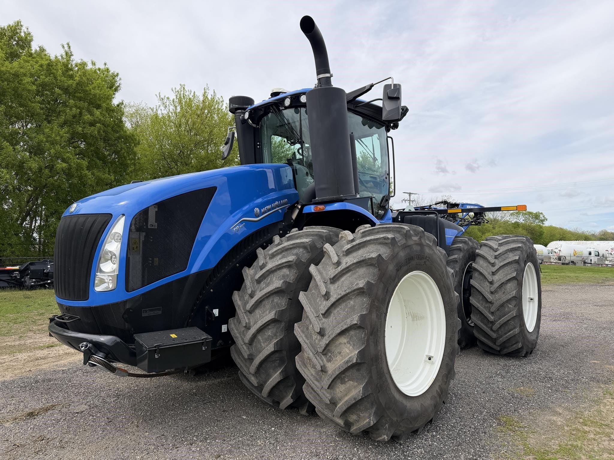 2025 New Holland T9.700 Equipment Image0