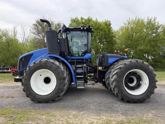 Image of New Holland T9.700 equipment image 1