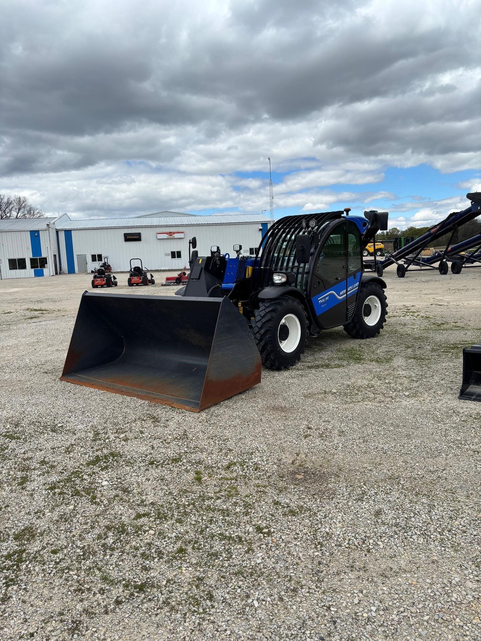 2026 New Holland TH6.26 Equipment Image0