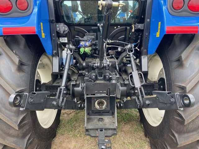 Image of New Holland Workmaster 120 equipment image 3