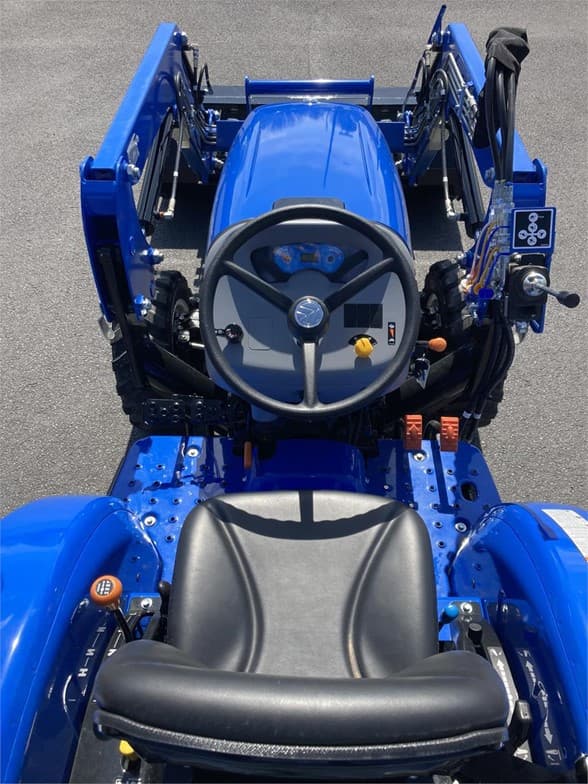 Image of New Holland Workmaster 25 equipment image 4