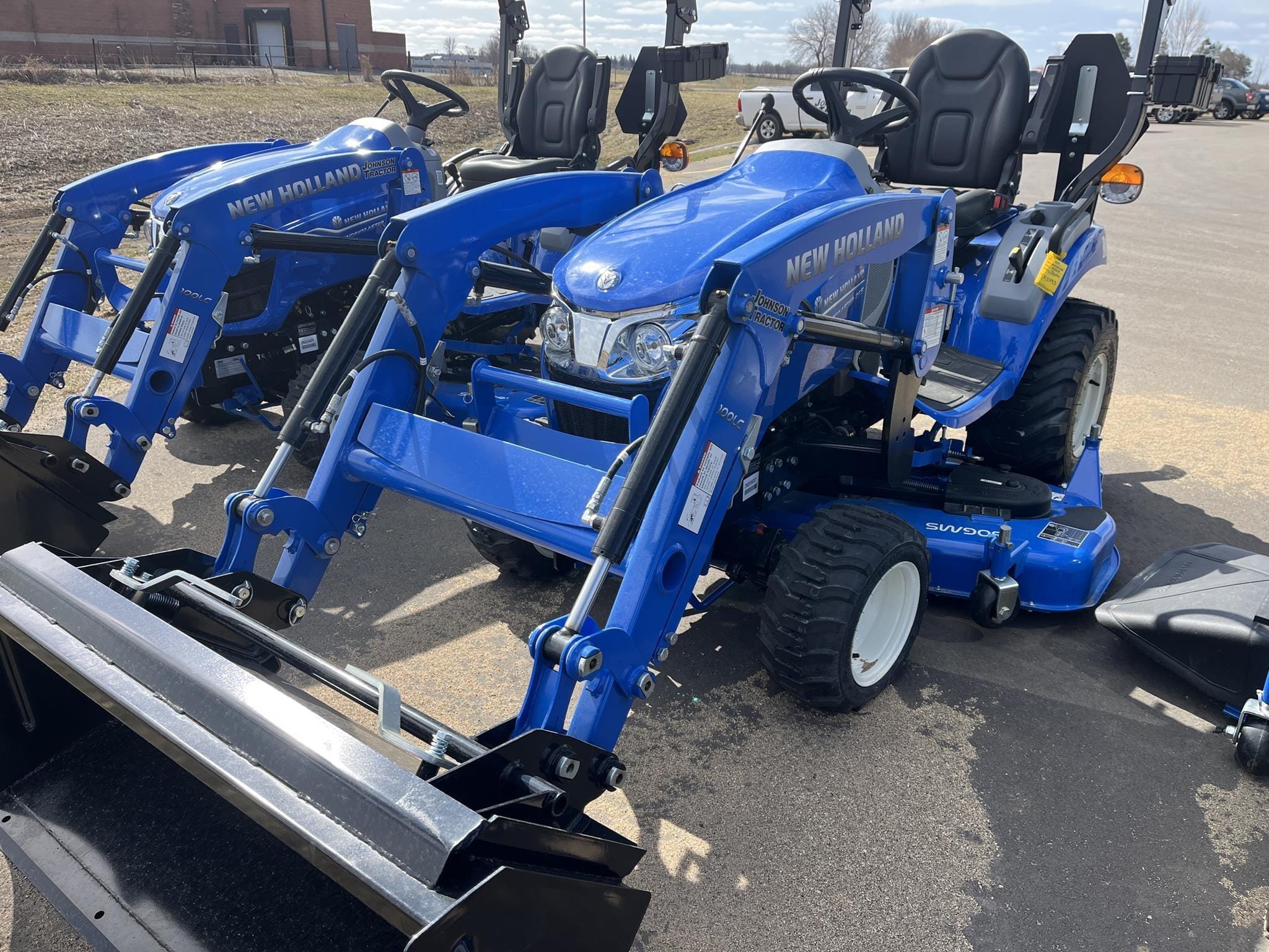 2026 New Holland Workmaster 25S Equipment Image0