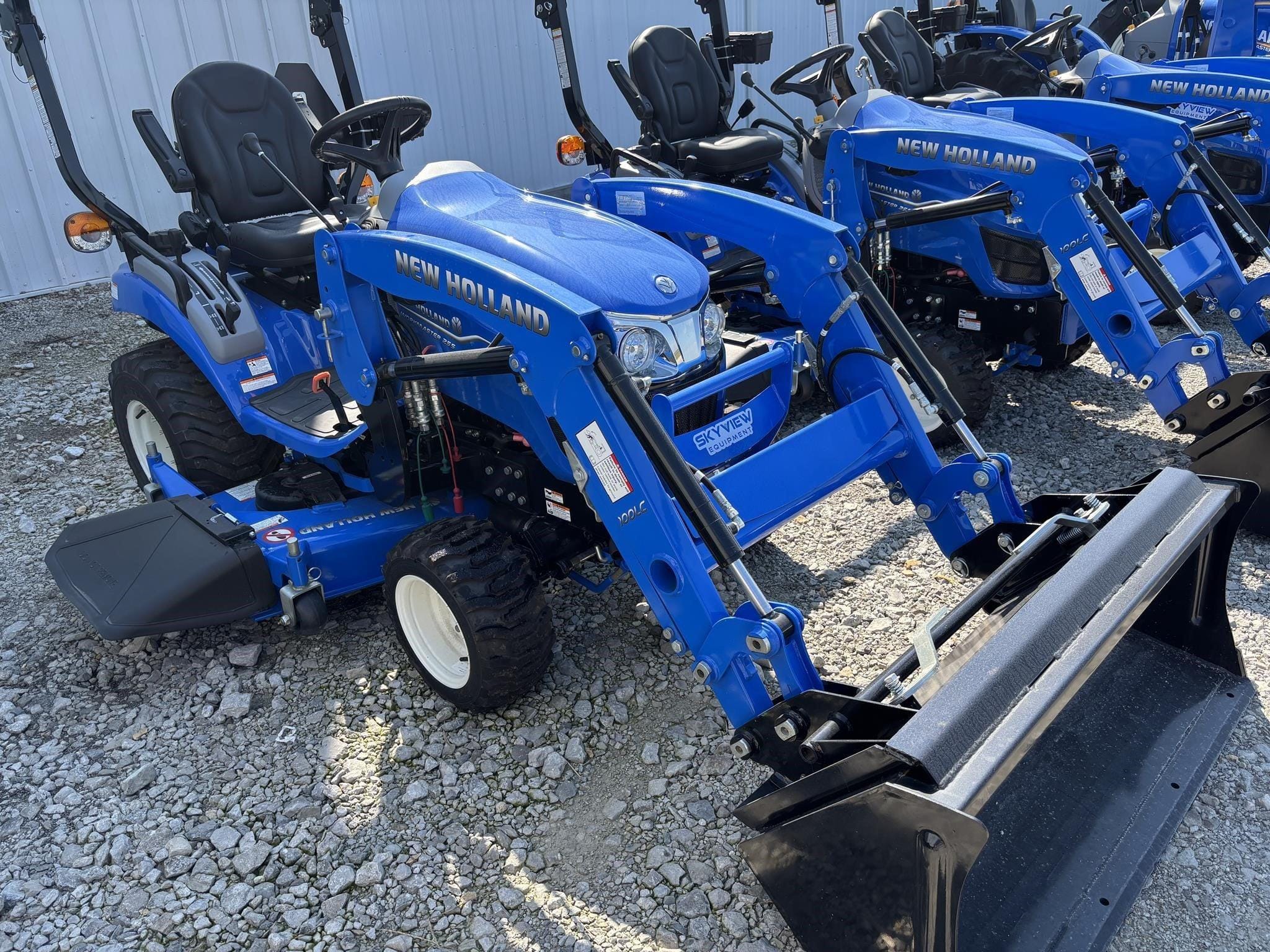 2026 New Holland Workmaster 25S Equipment Image0