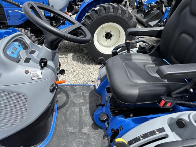 Image of New Holland Workmaster 25S equipment image 3