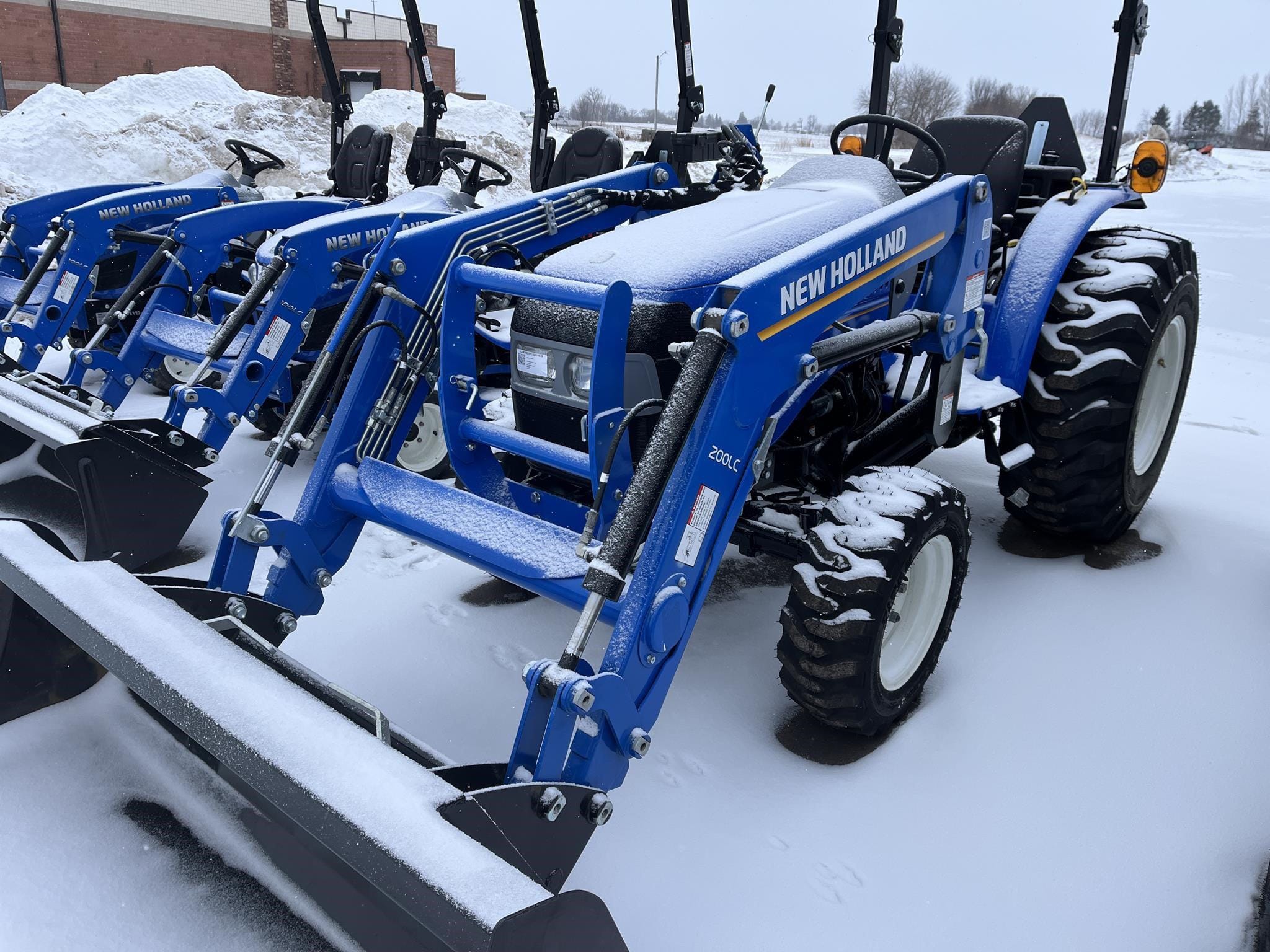 2026 New Holland Workmaster 25S Equipment Image0