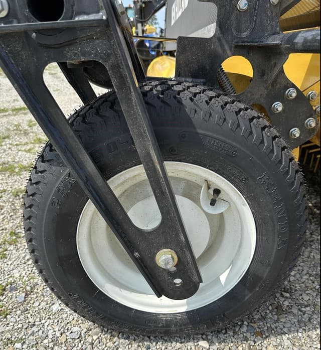 Image of New Holland WP400 equipment image 2