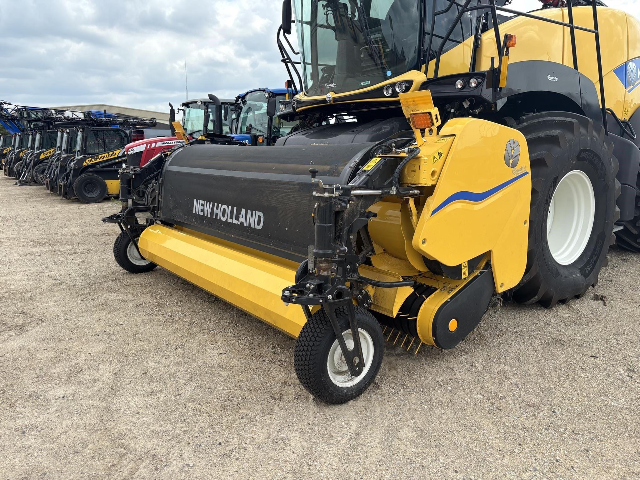 2026 New Holland WP400 Equipment Image0