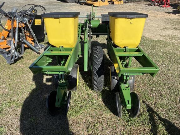 2026 Pequea Undetermined Equipment Image0