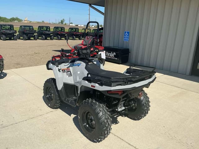 Image of Polaris Sportsman 570 EPS equipment image 4