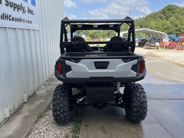 Image of Polaris General 1000 Sport equipment image 4
