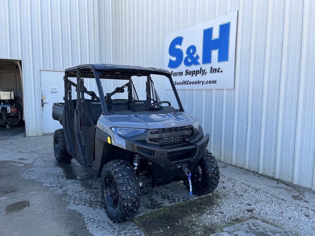 2026 Polaris Ranger Crew XP 1000 Premium Equipment Image0