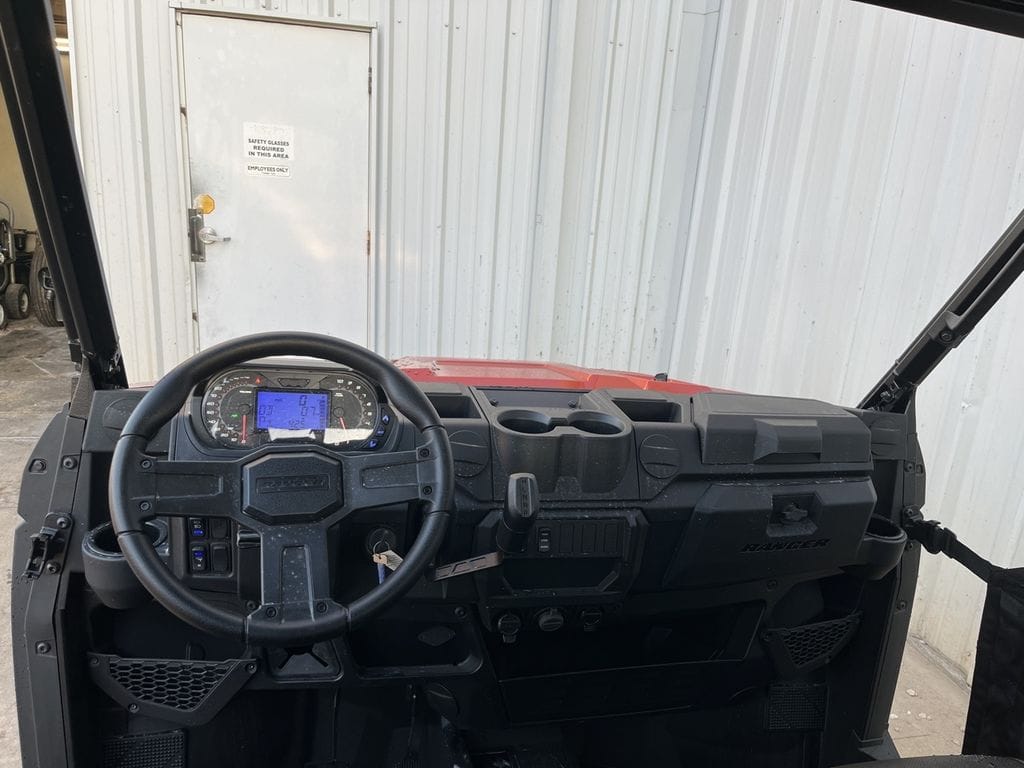 2026 Polaris Ranger Crew XP 1000 Premium Equipment Image0