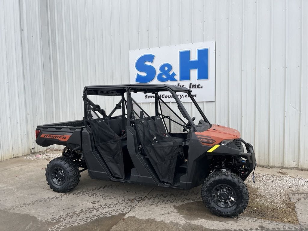 2026 Polaris Ranger Crew XP 1000 Premium Equipment Image0