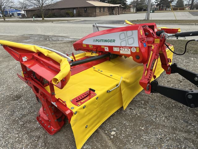 Image of Pottinger Novacat 351 Alpha Motion equipment image 4