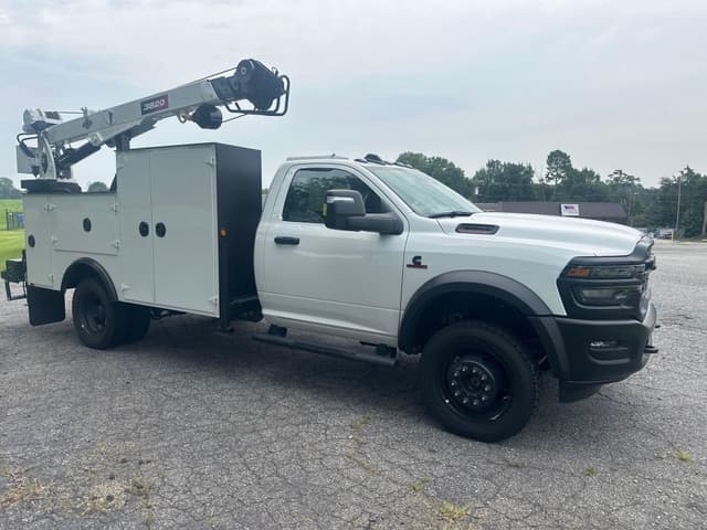 Image of Dodge Ram 5500 equipment image 2