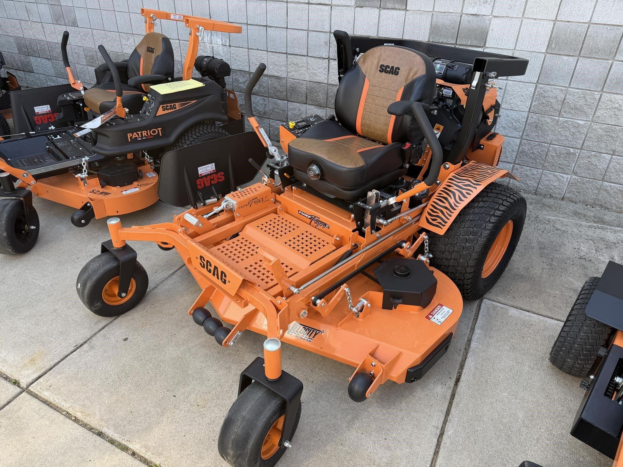 2026 Scag STTII-61V-38CH-EFI Equipment Image0