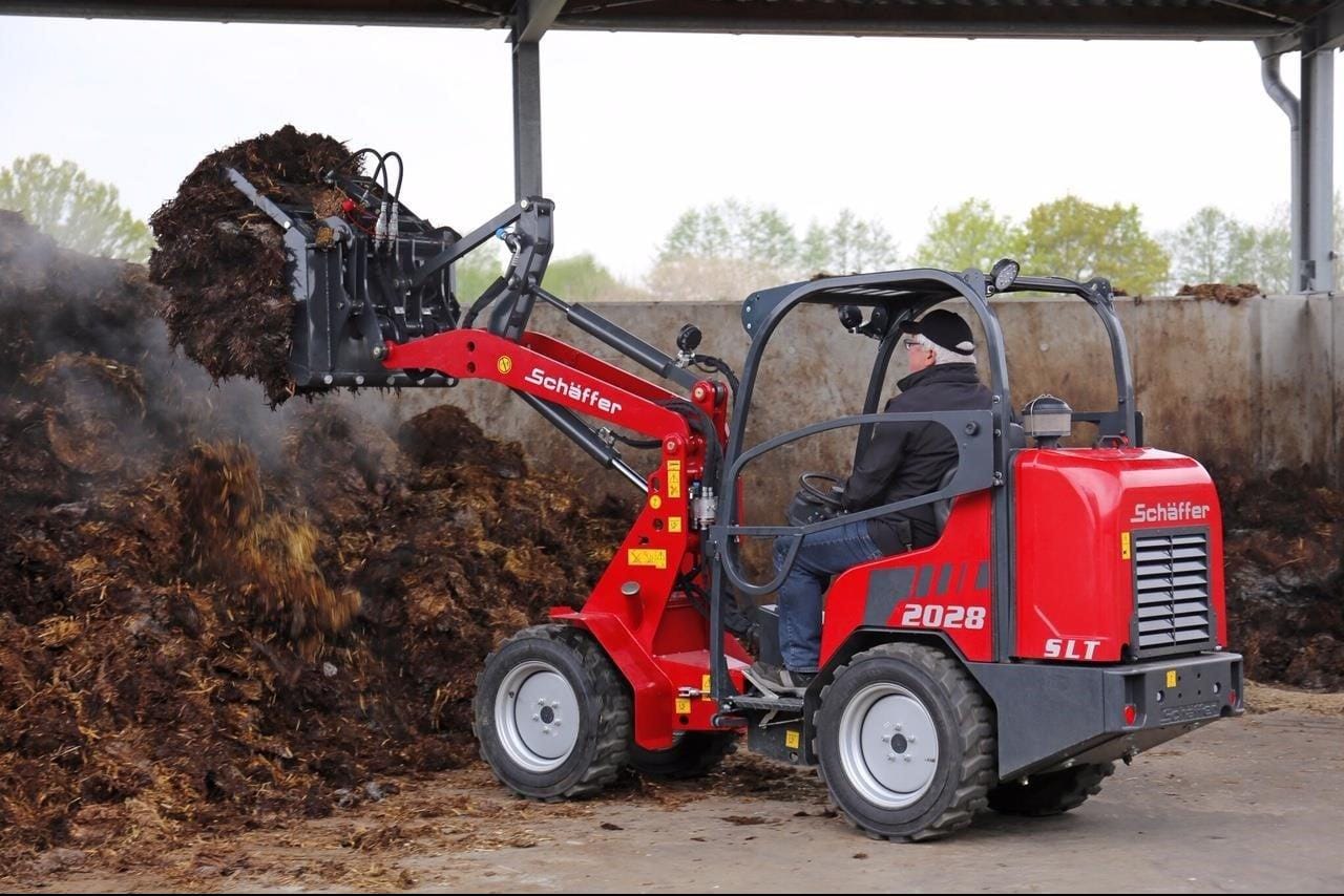 2026 Schaffer 2028 SLT Equipment Image0