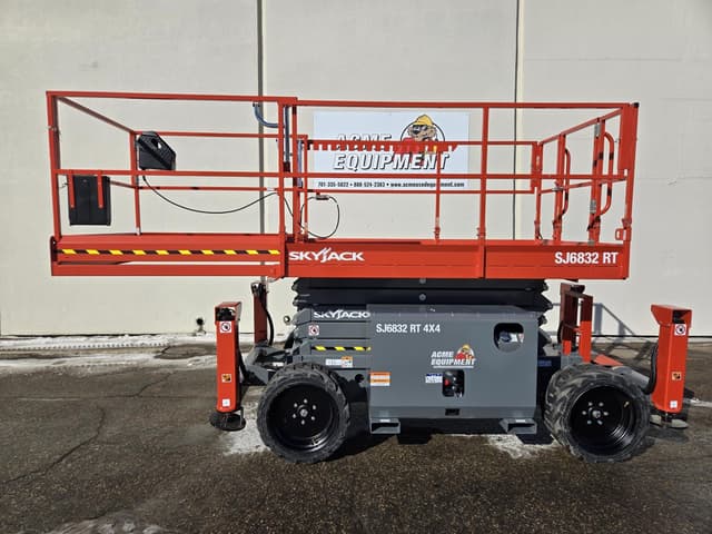 Image of Sky Jack SJ6832RT equipment image 1