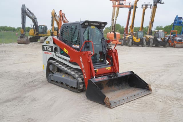 Image of Takeuchi TL6R equipment image 3