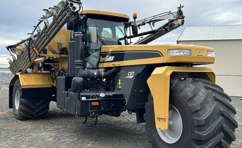 2025 Terra-Gator TG8300C Equipment Image0