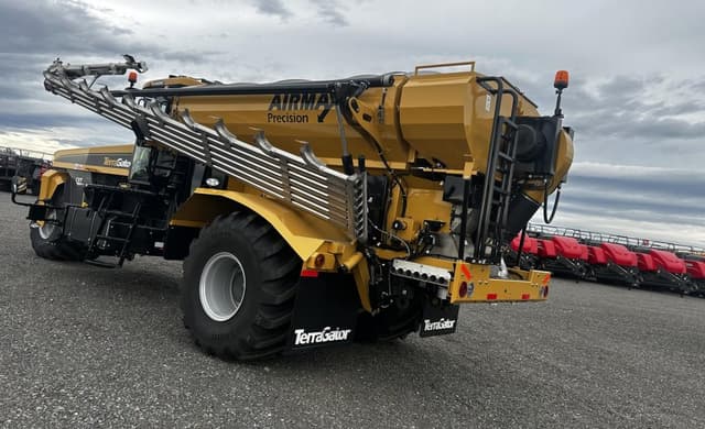 Image of Terra-Gator TG8300C equipment image 4