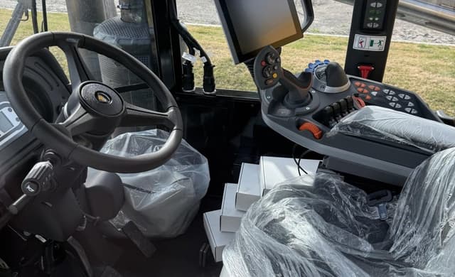 Image of Terra-Gator TG8400C equipment image 4